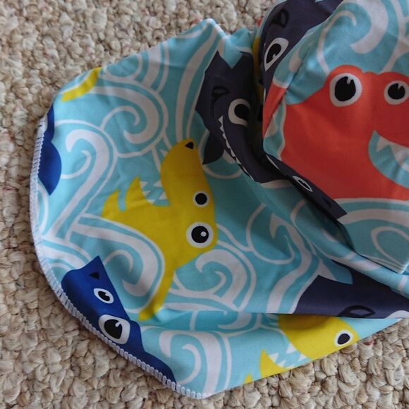Baby shark Summer Sun Cap Hats - boys 1-2 years - Picture 2 of 8